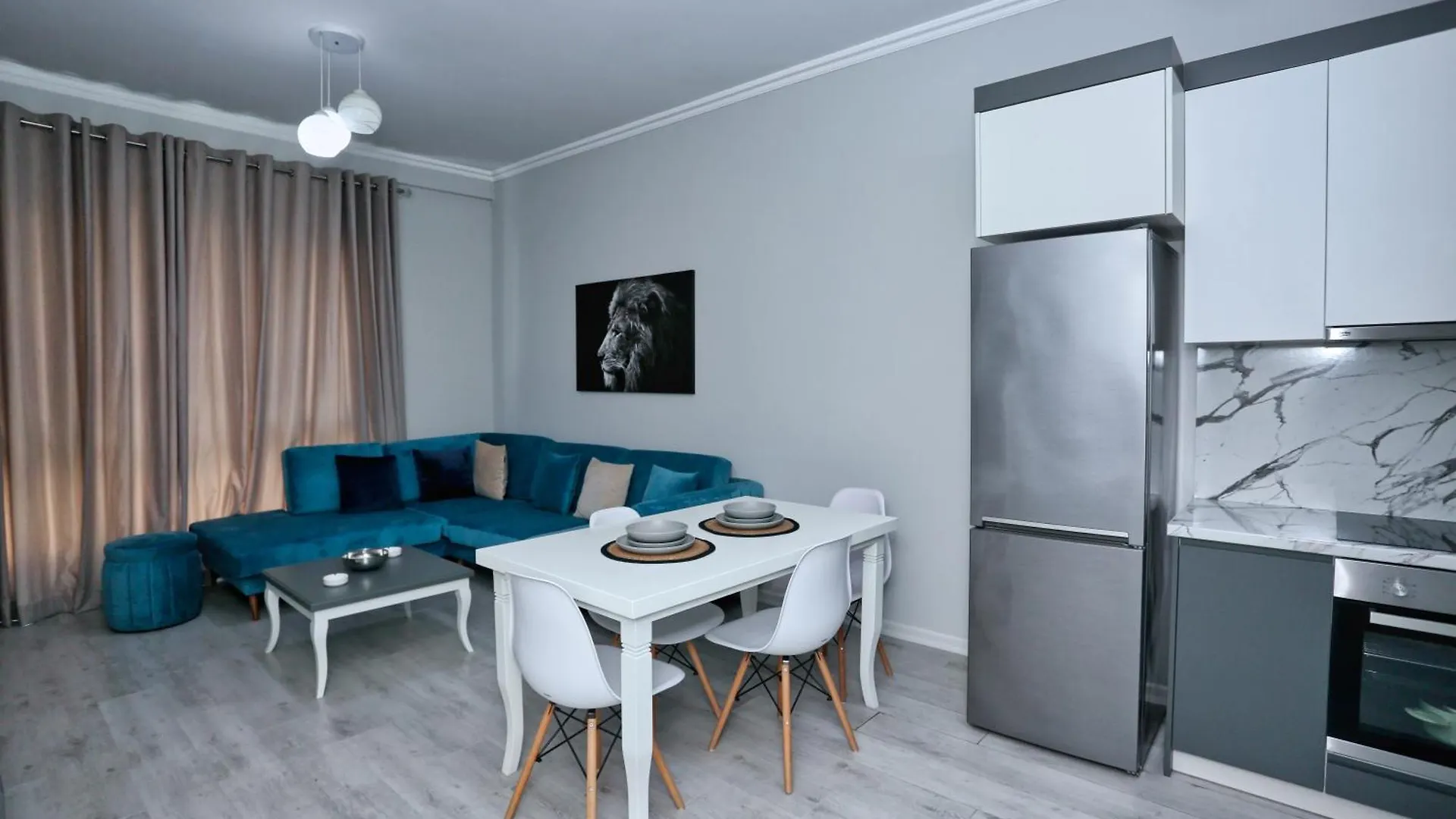 Luxury Apartment Square 21Tirana 0*, Tirana Albania