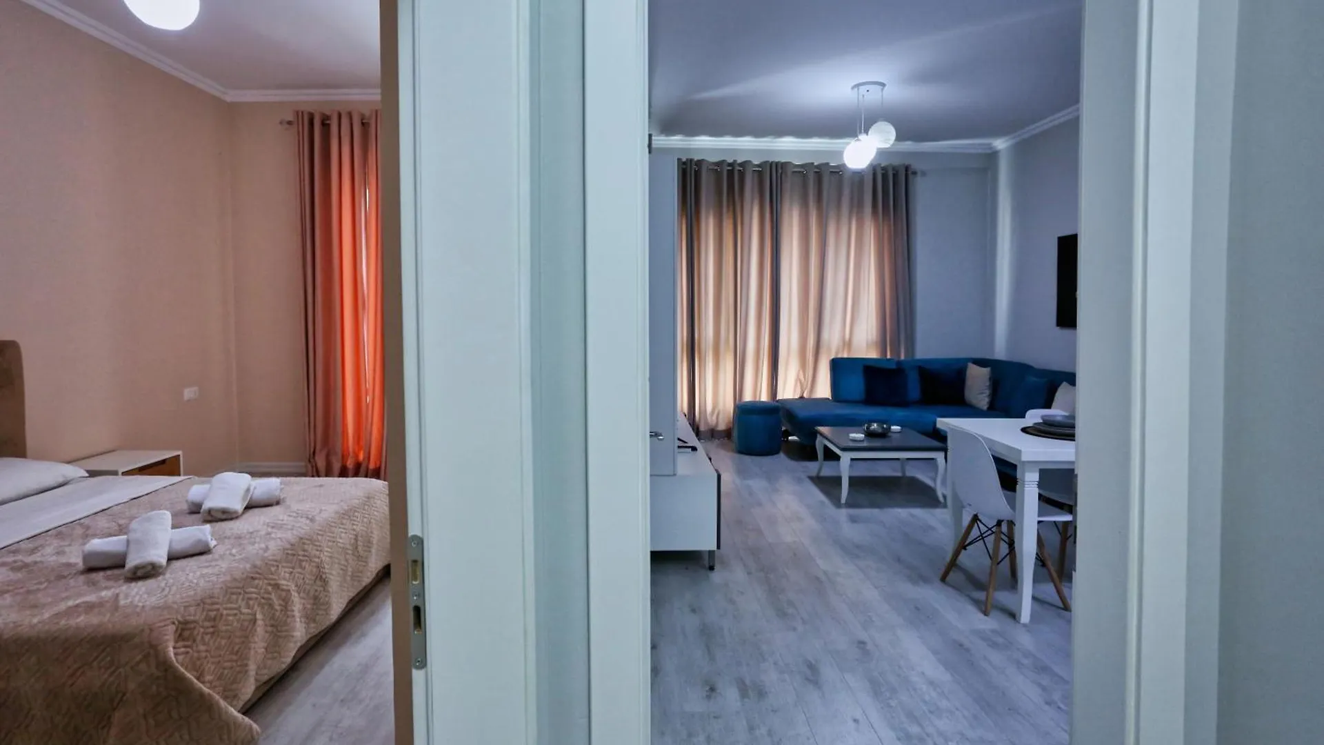 Luxury Apartment Square 21Tirana