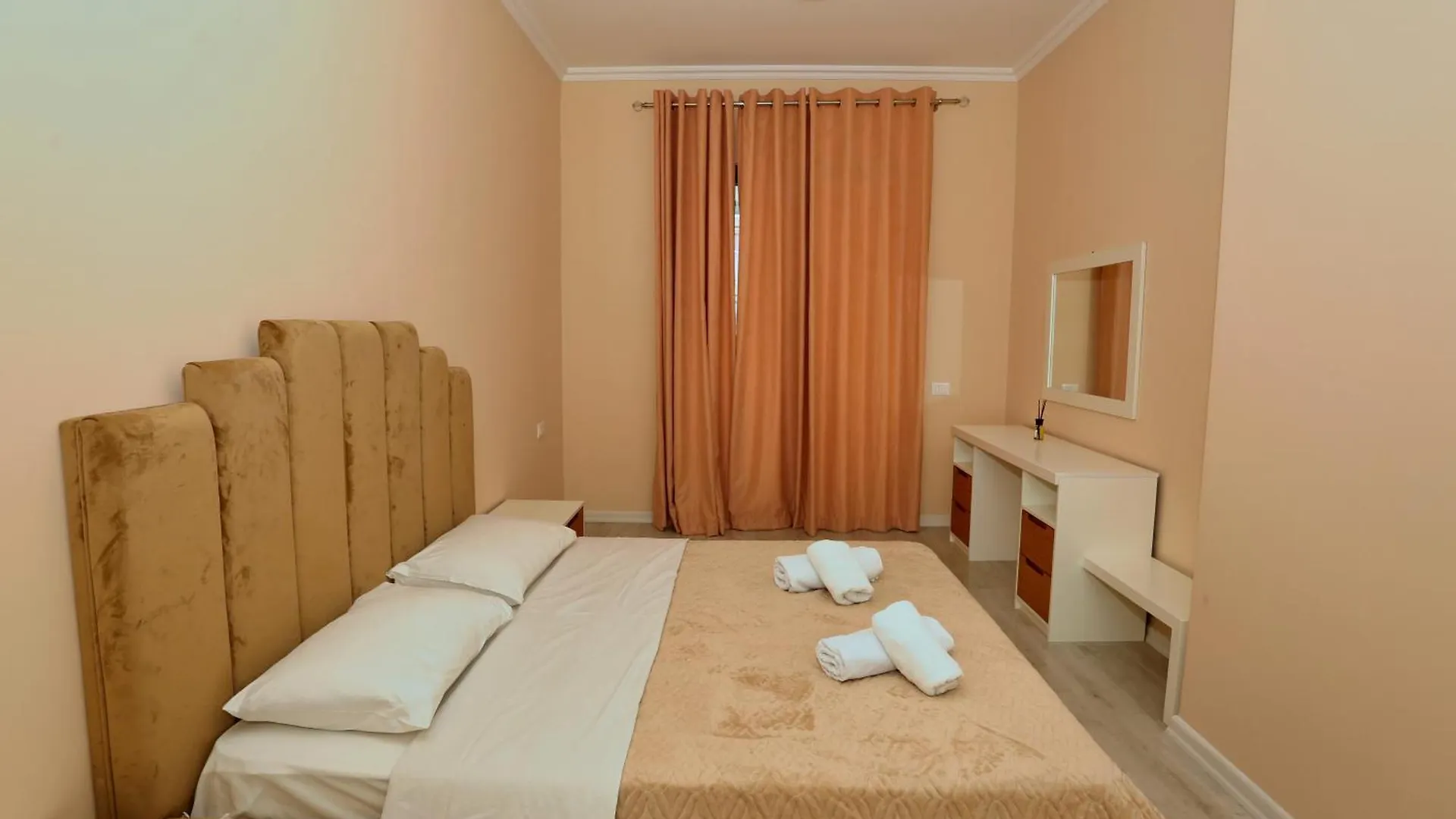 Luxury Apartment Square 21Tirana
